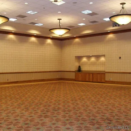 Hampton Inn Tropicana 